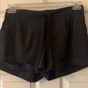 Lululemon shorts size 8